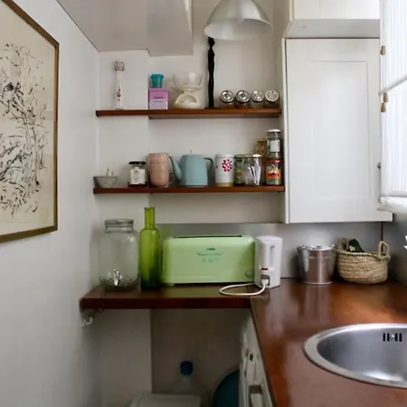 Charming Studio Close To Republique *