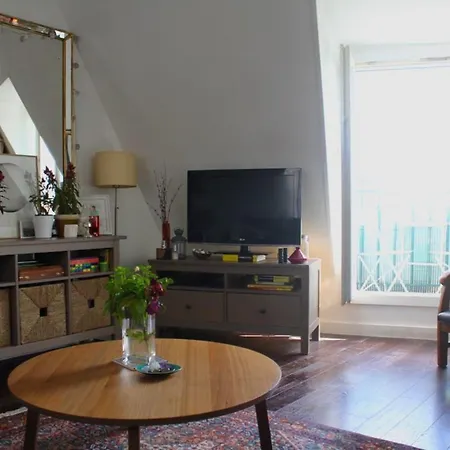 Charming Studio Close To Republique Апартаменты *