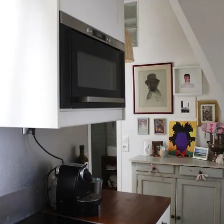 Charming Studio Close To Republique Apartamento